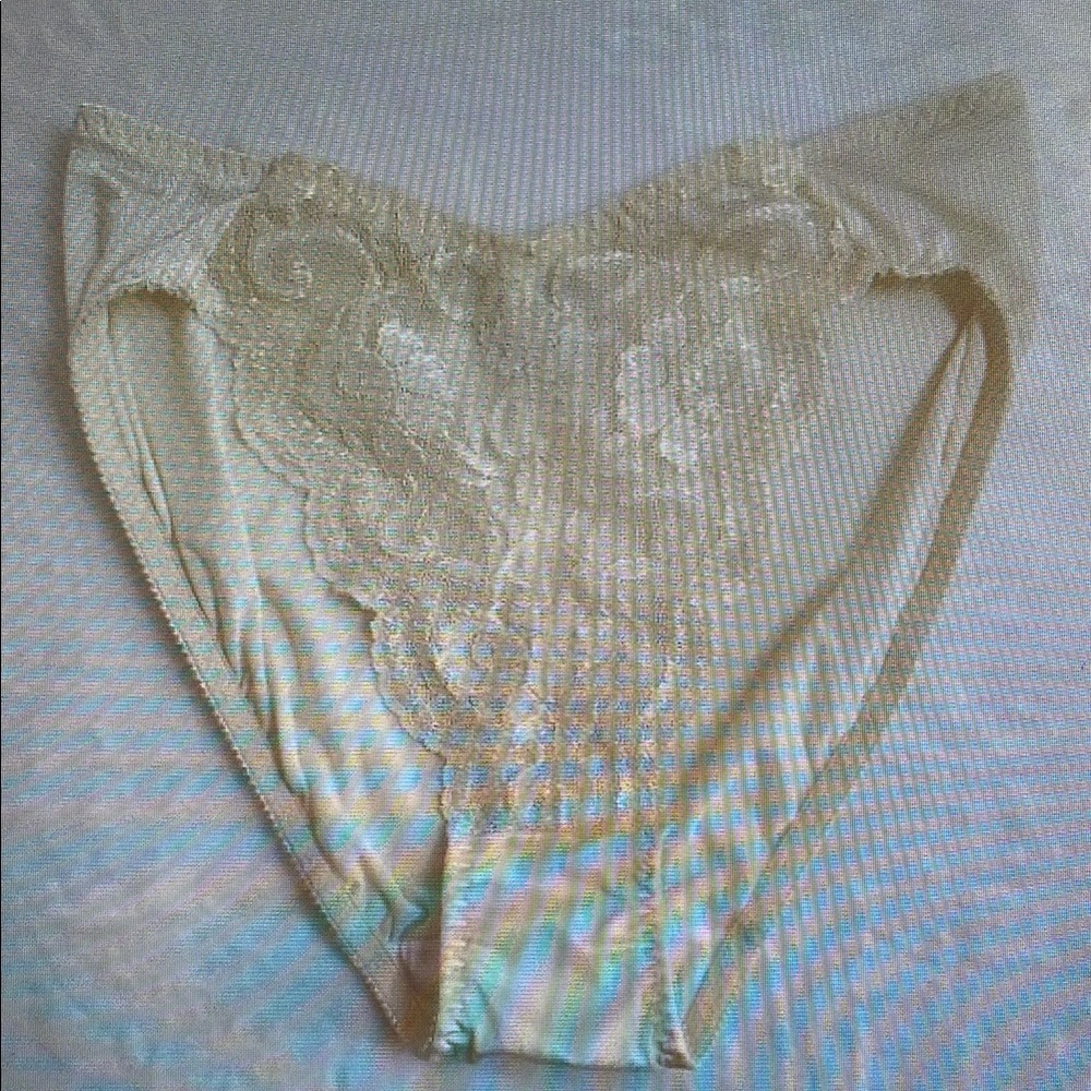 Elegant Cream Lace Women's Intimate